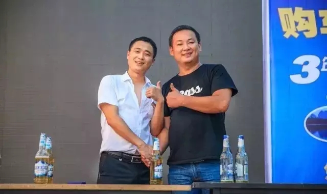 啤酒、冰飲免費(fèi)喝