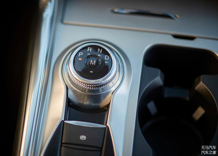 全新一代福特探險者官圖發(fā)布！依舊是大家的硬派之選！