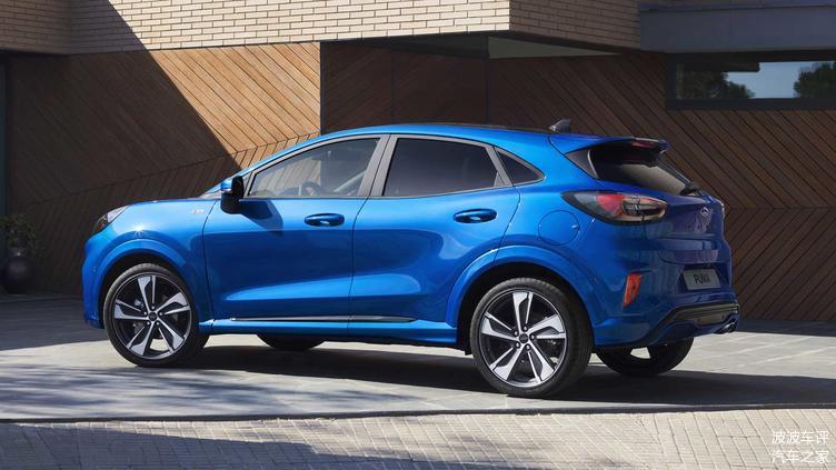 福特發(fā)布PUMA小型SUV官圖，歐式風(fēng)格，造型很有柔和感