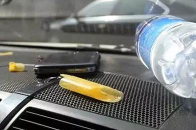 【天嬌用車學(xué)】暴曬后的汽車究竟有多毒？超乎你想象