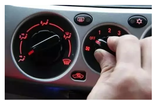 先熄火還是先關(guān)空調(diào)？很多人都不知道，做錯(cuò)后果很嚴(yán)重！