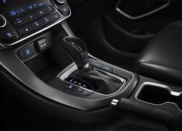 汽車檔位上的“＋”與“－”該怎么用？