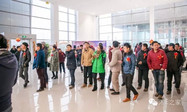 精英齊歡聚天嬌國(guó)際汽車(chē)城，瑞雪兆豐年！